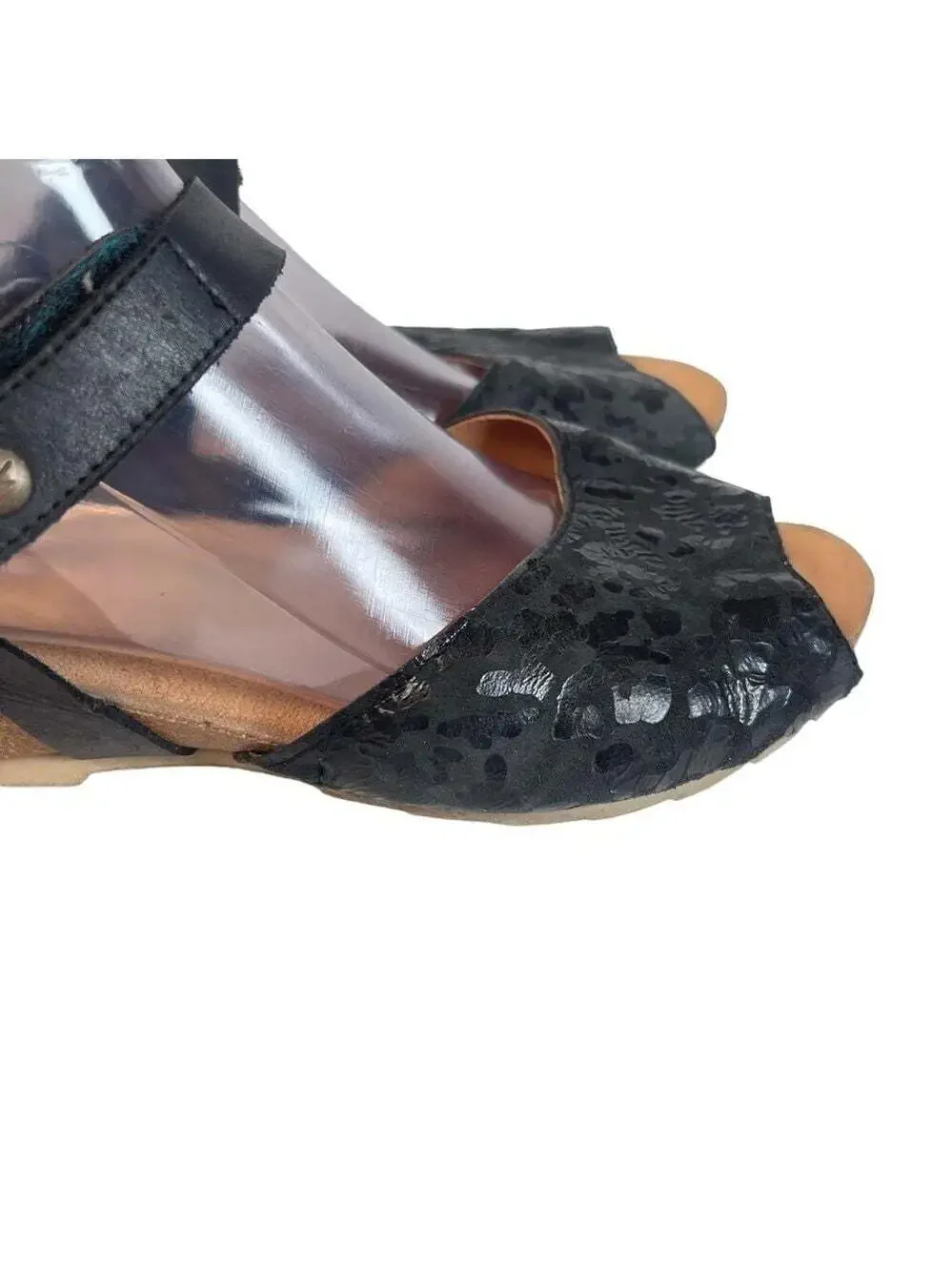 Wanda Panda Tina Black Leather Comfort Wedge Sandals Hook Loop Womens 9